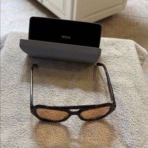 River….chocolate tort/cinnamon by Vehla 
New, never worn.